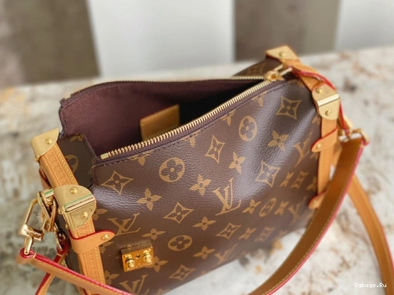 MM LOUIS SIDE TRUNK VUITTON 1224